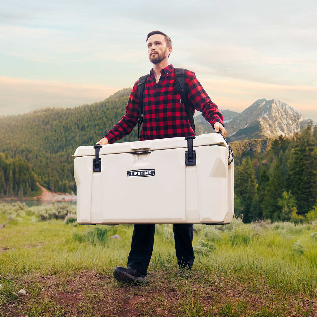 115 Quart Polyethylene Cooler L889