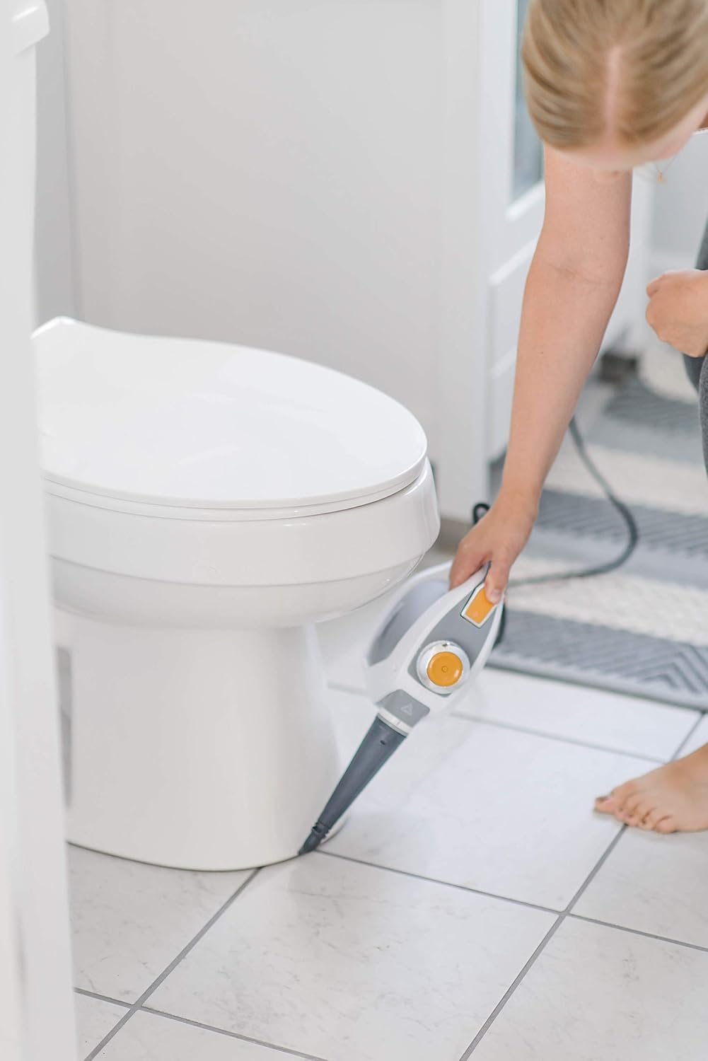 Handheld Steam Cleaner and Multipurpose Steamer Z8966