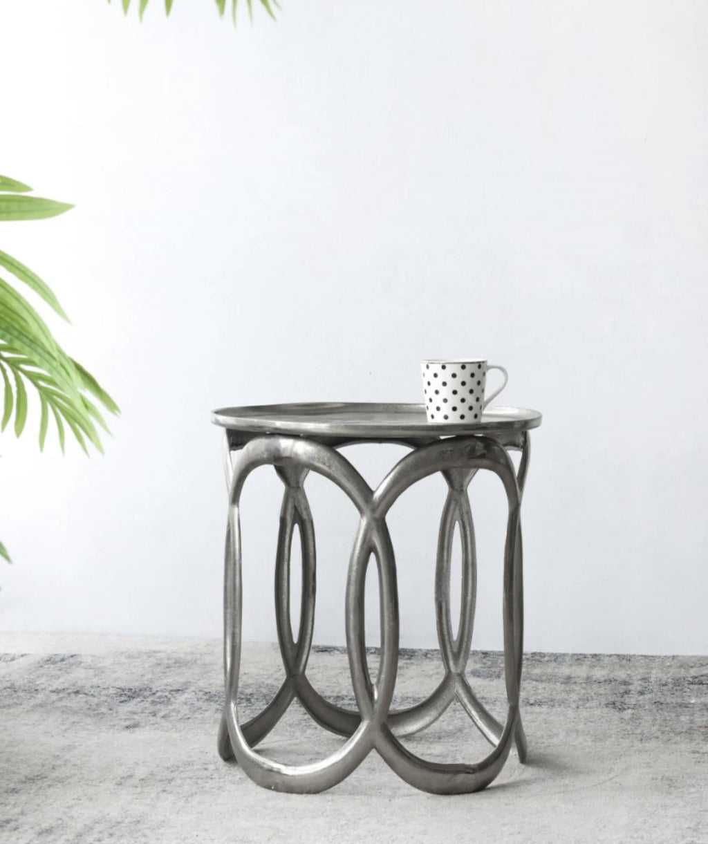 Round Aluminum Nesting Side Tables 2ct X826