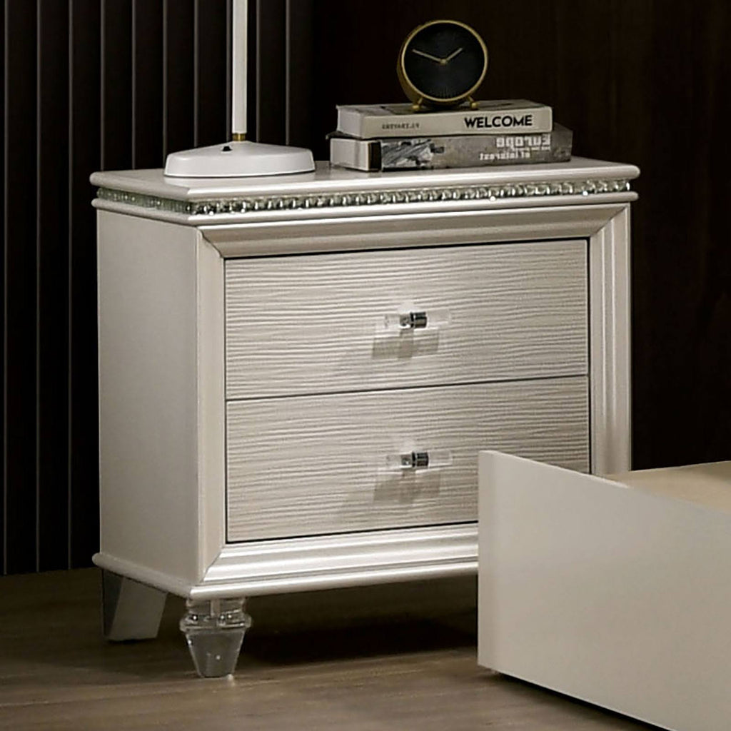 White Night Stand Q6159