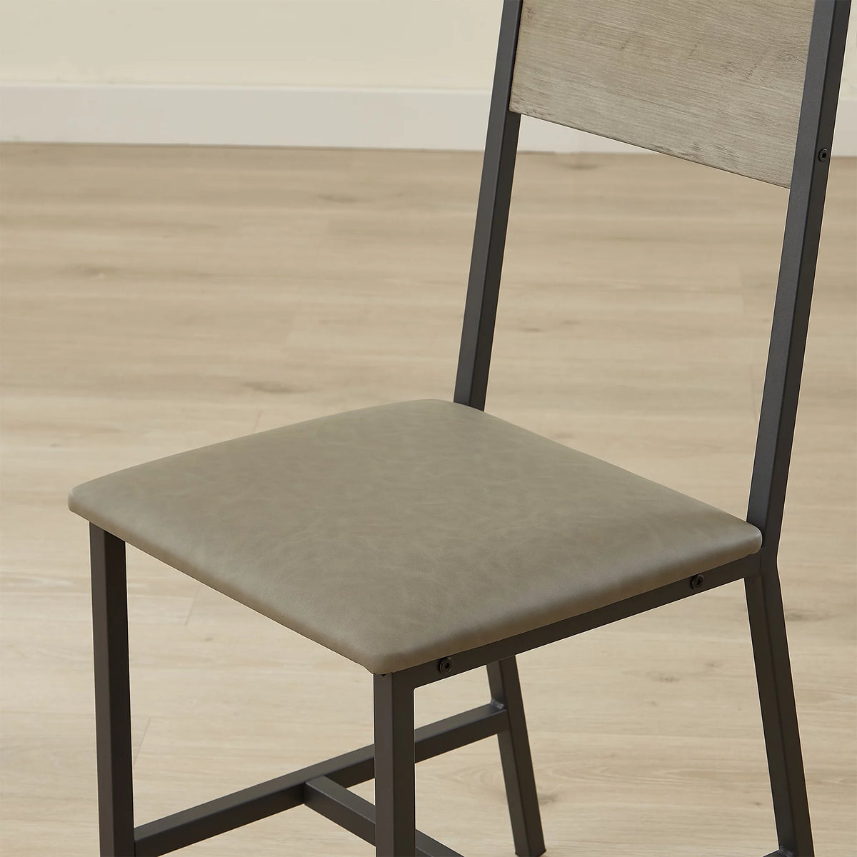 5-Piece Dining Room Table Set with 4 Chairs B175645