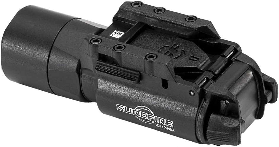 1000 Lumens LED Weapon Light with 12 Extra CR123A and 3 Battery Cases D245420