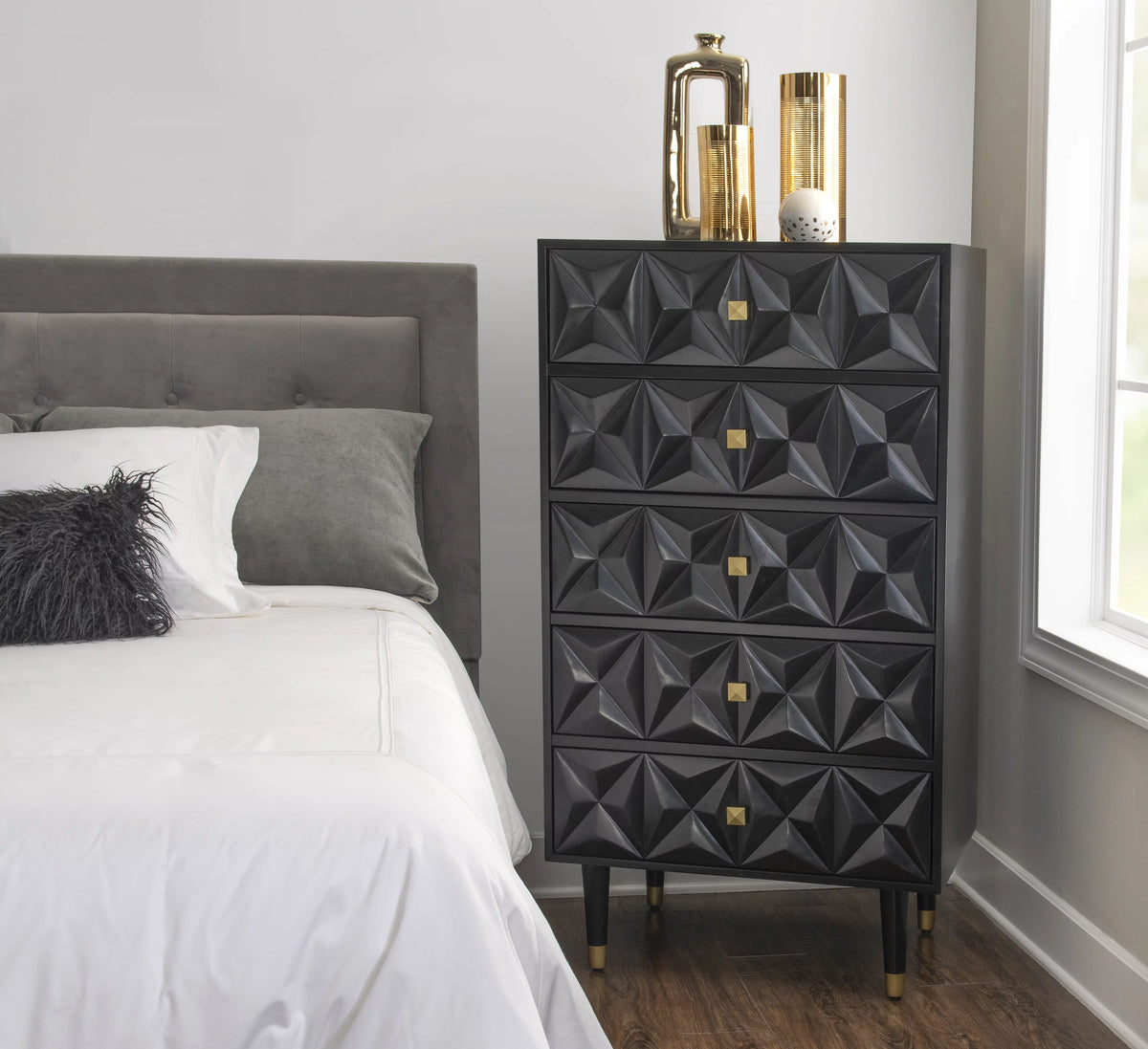 White 5-Drawer Dresser O104