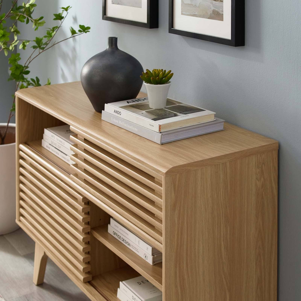 Oak Display Stand V65220