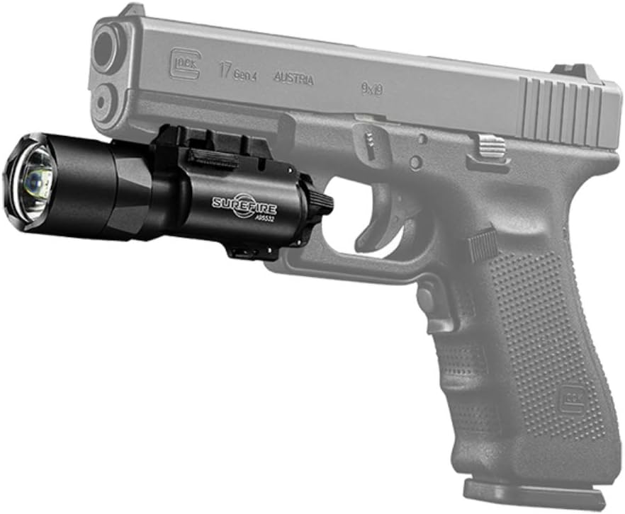 1000 Lumens LED Weapon Light with 12 Extra CR123A and 3 Battery Cases D245420