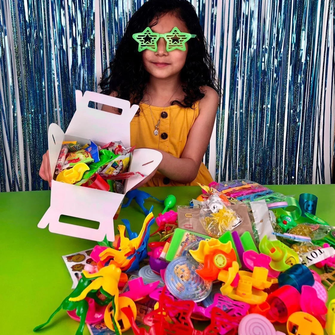 200 Pcs Party Favors A4382