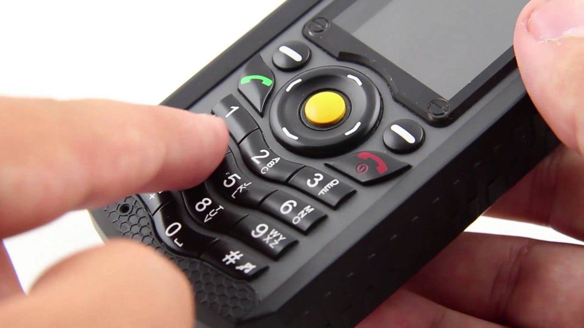 Black Unlocked GSM Dual SIM Phone Military Grade IP67 Z72152