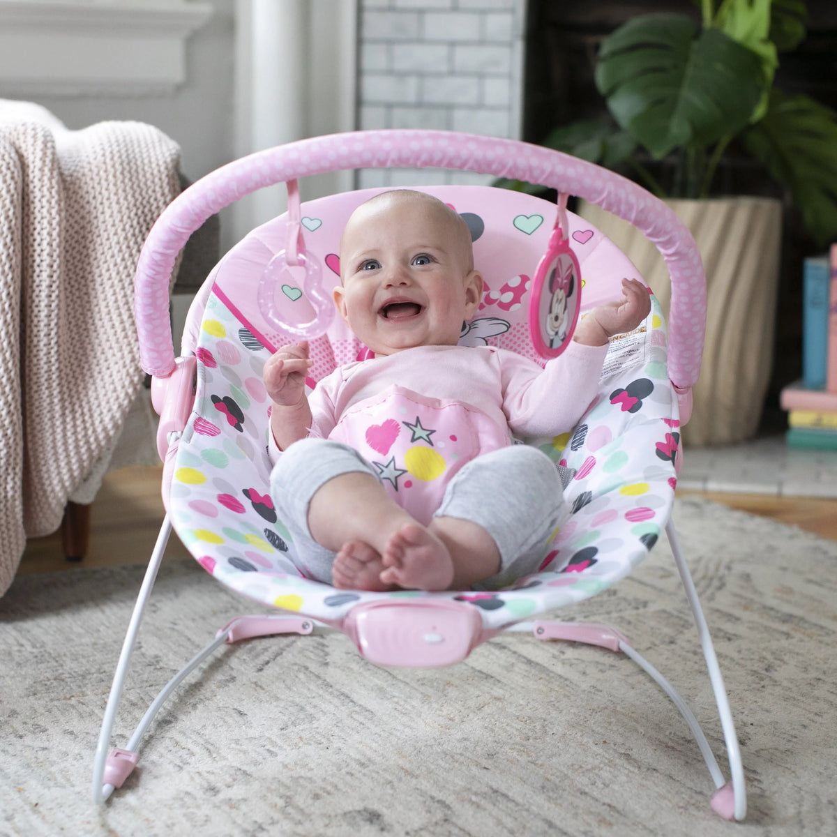 Vibrating Infant Baby Bouncer J9167